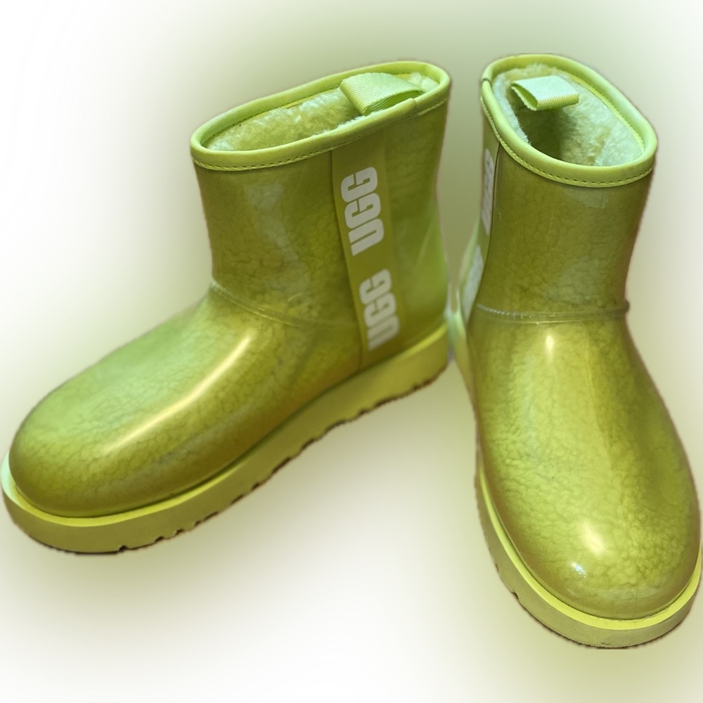 UGG neon Boot size 8